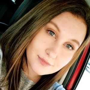 Meet your Posher, Alexandra